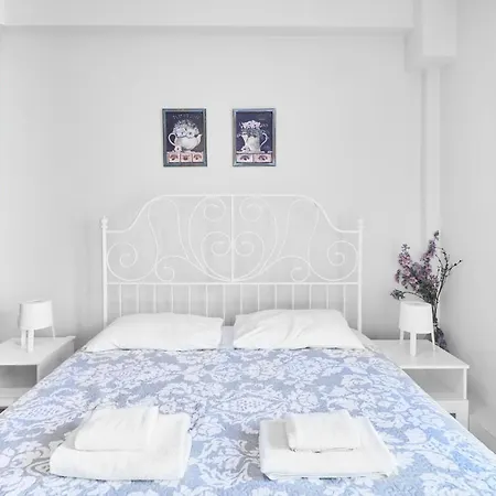 Angelina House Апартаменты