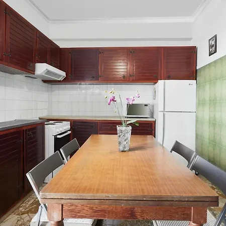 Daire Angelina House