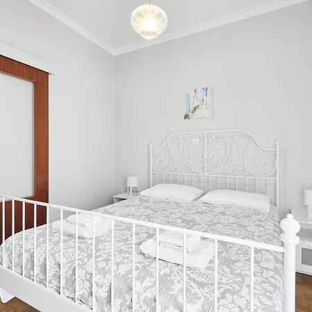 Daire Angelina House Hanya